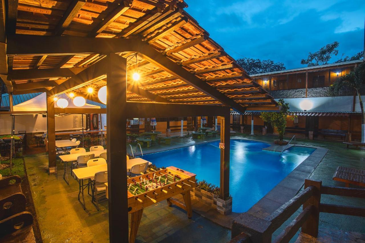 Hotel La Hacienda Quesada  Kültér fotó